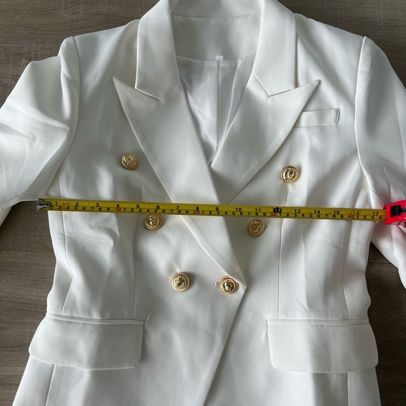 COPY - White double breasted Blazer - Picture 4 of 7